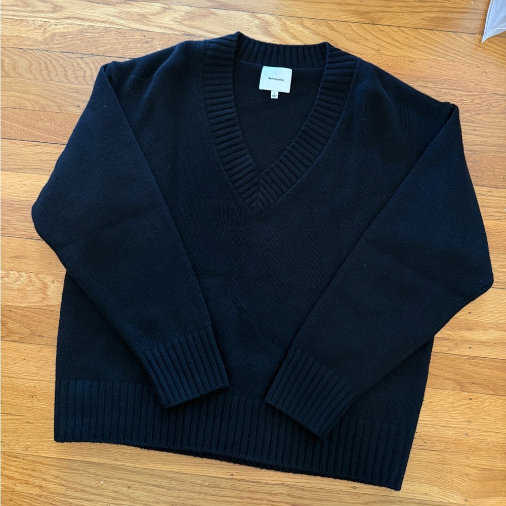 Reformation Black Jadey Cashmere Oversized V-neck Sweater